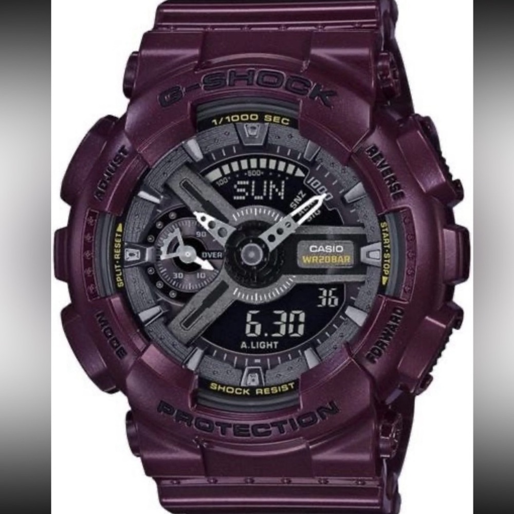 Purple G-Shock watch G-110 Metallic Series